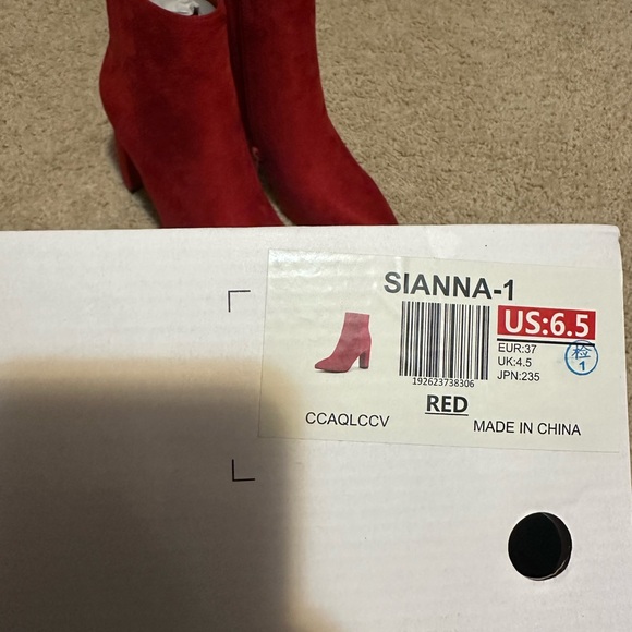 Brand New Red Boot - Picture 3 of 4